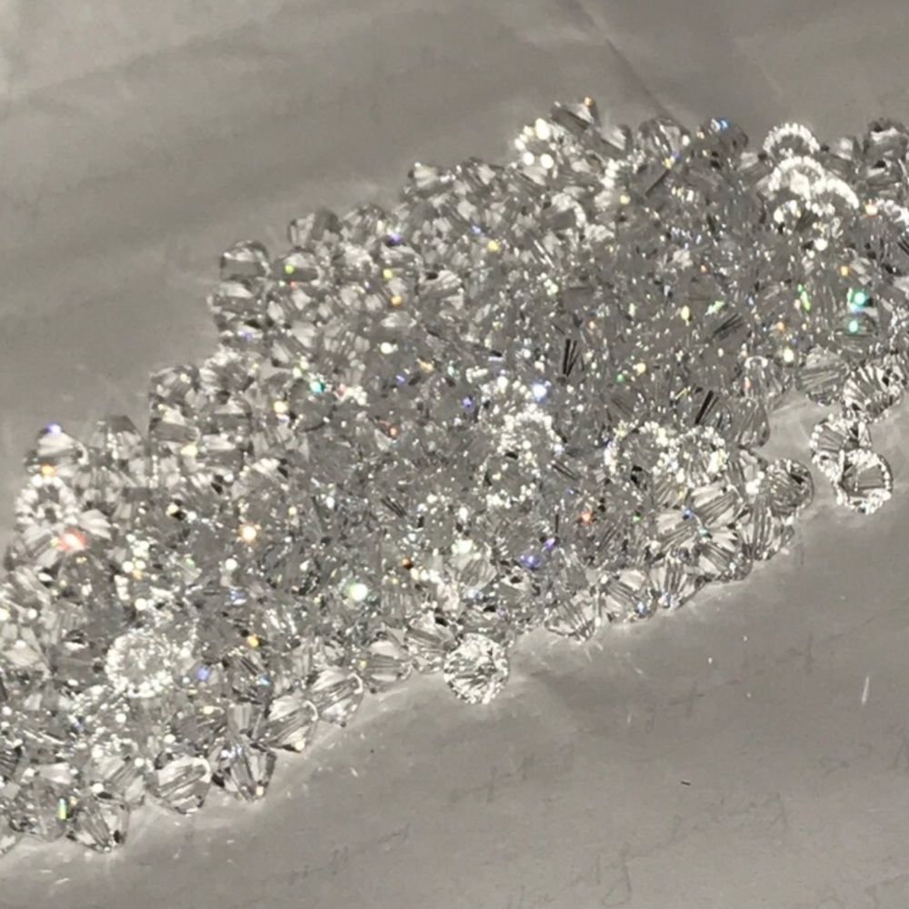 100 Swarovski beads